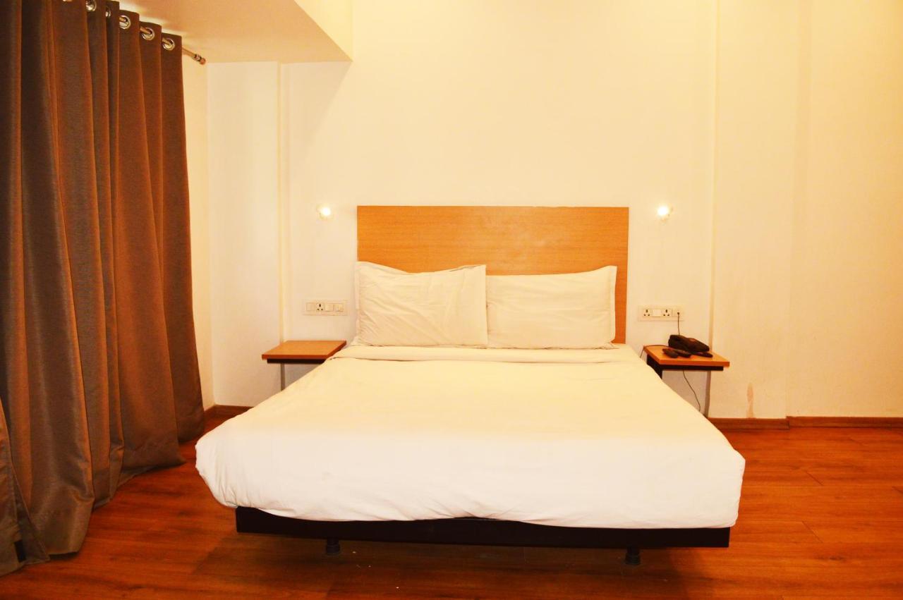 Hotel Orient Avenue Nagpur Exterior foto